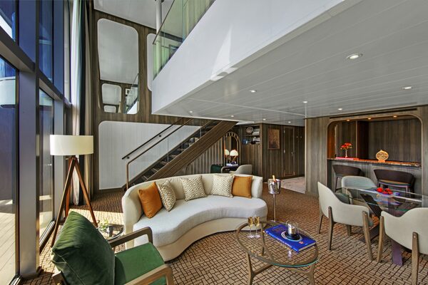 SEABOURN Seabourn Venture Winter Suite 5.jpg